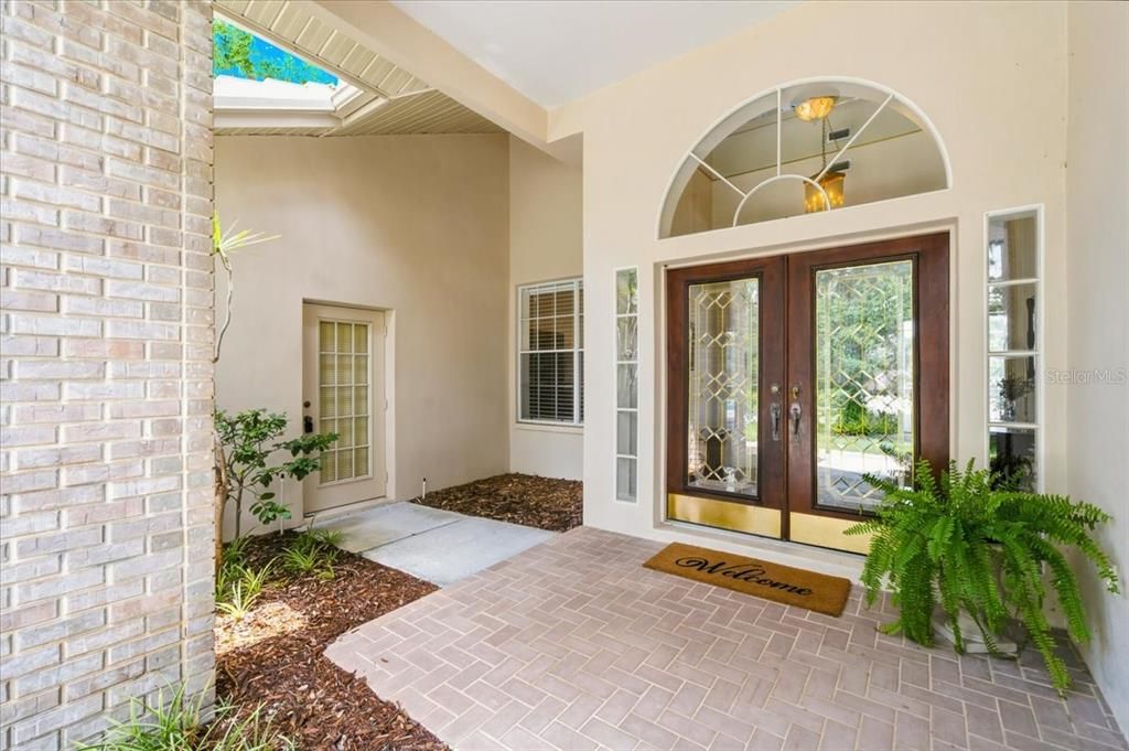 For Sale: $1,100,000 (5 beds, 3 baths, 3390 Square Feet)