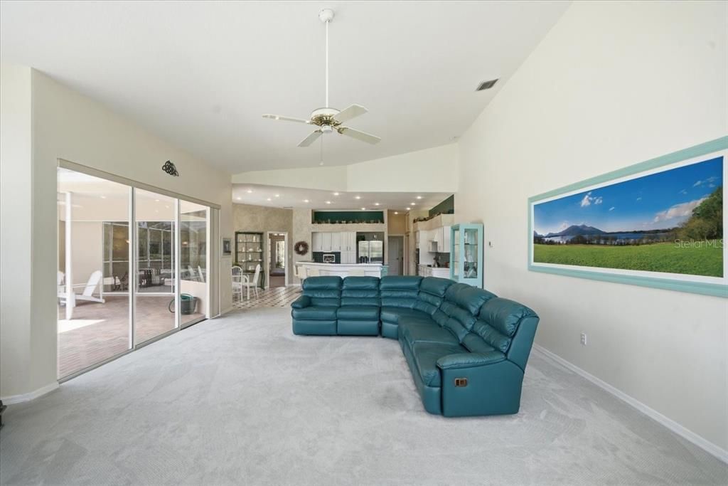 For Sale: $1,100,000 (5 beds, 3 baths, 3390 Square Feet)