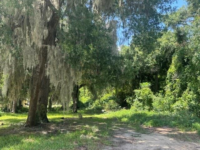 На продажу: $985,000 (9.00 acres)