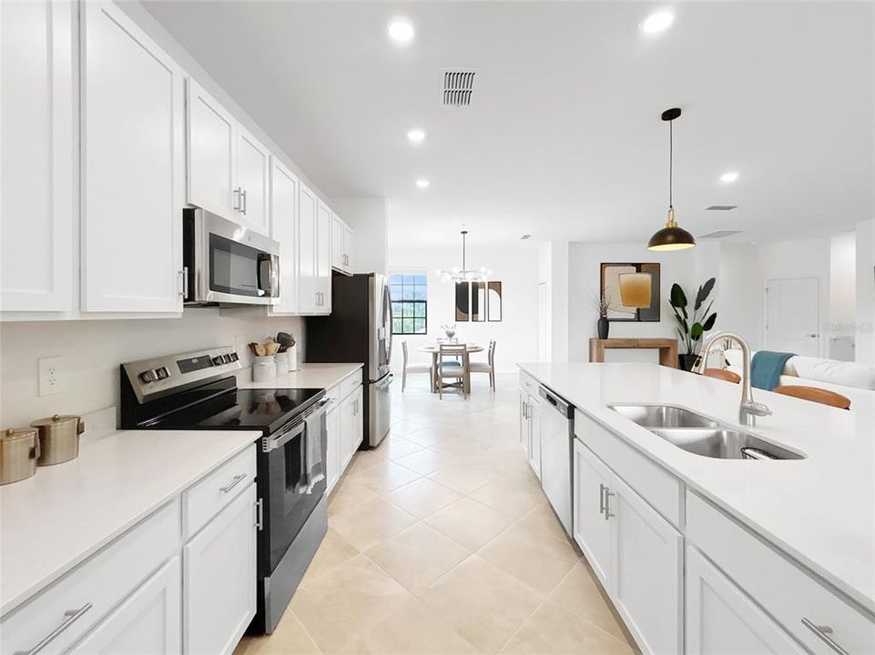 For Rent: $4,800 (3 beds, 2 baths, 2110 Square Feet)