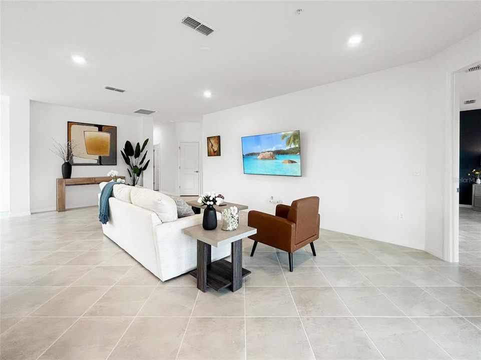 For Rent: $4,800 (3 beds, 2 baths, 2110 Square Feet)