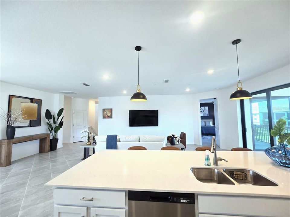 For Rent: $4,800 (3 beds, 2 baths, 2110 Square Feet)