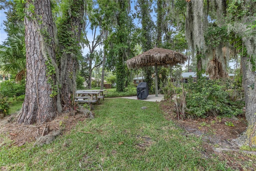 En Venta: $950,000 (4 camas, 2 baños, 1871 Pies cuadrados)