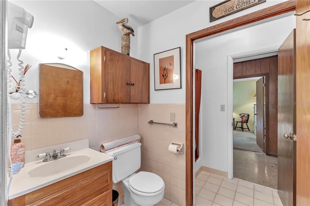 En Venta: $950,000 (4 camas, 2 baños, 1871 Pies cuadrados)
