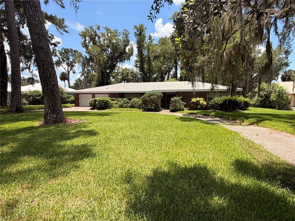En Venta: $950,000 (4 camas, 2 baños, 1871 Pies cuadrados)