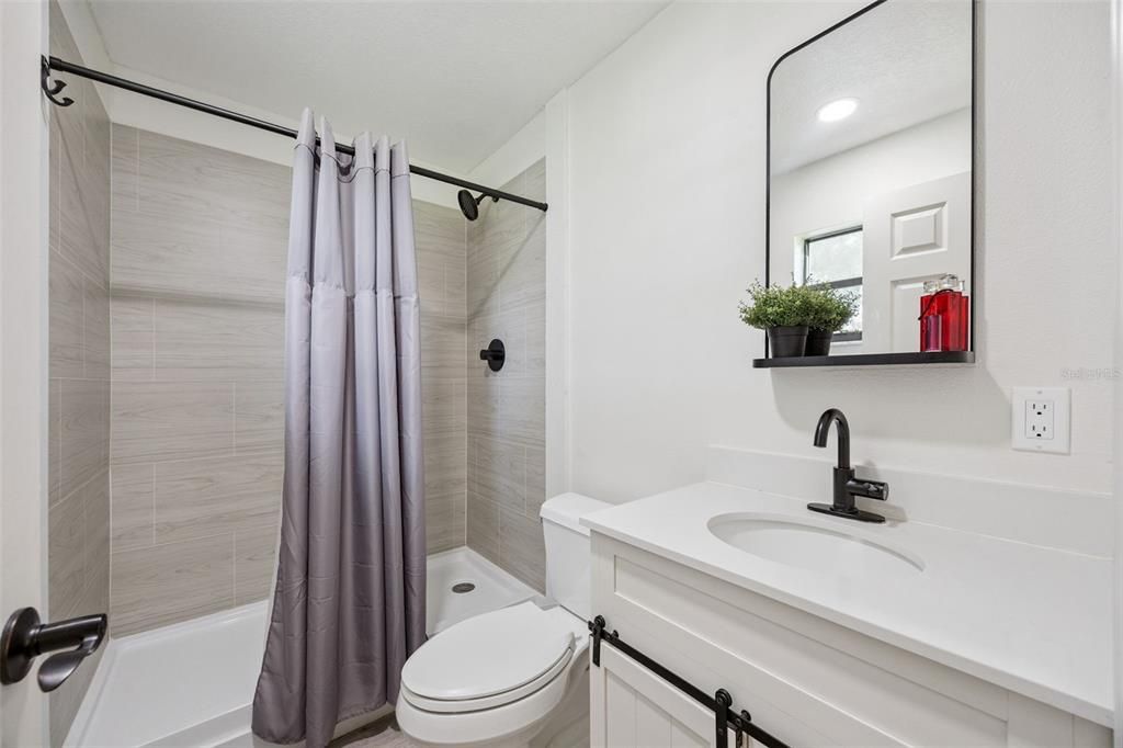 En Venta: $455,000 (3 camas, 2 baños, 1020 Pies cuadrados)