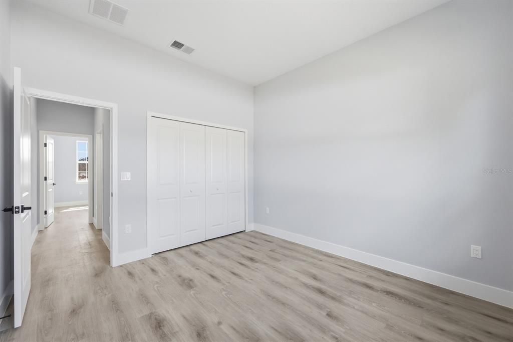 For Sale: $349,900 (4 beds, 3 baths, 1802 Square Feet)