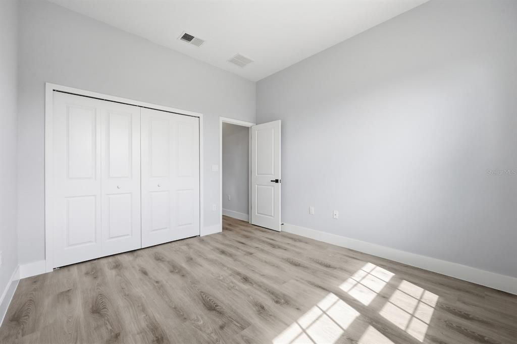 For Sale: $349,900 (4 beds, 3 baths, 1802 Square Feet)