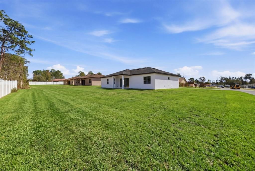 For Sale: $349,900 (4 beds, 3 baths, 1802 Square Feet)