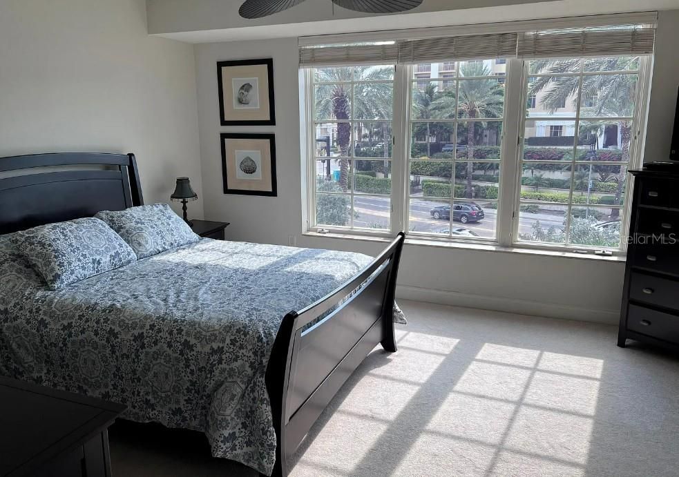 For Rent: $5,000 (2 beds, 3 baths, 1619 Square Feet)