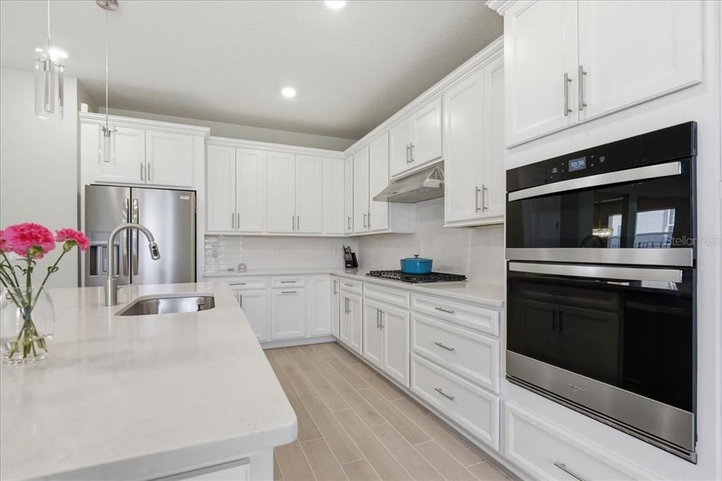 For Sale: $739,900 (5 beds, 4 baths, 3617 Square Feet)