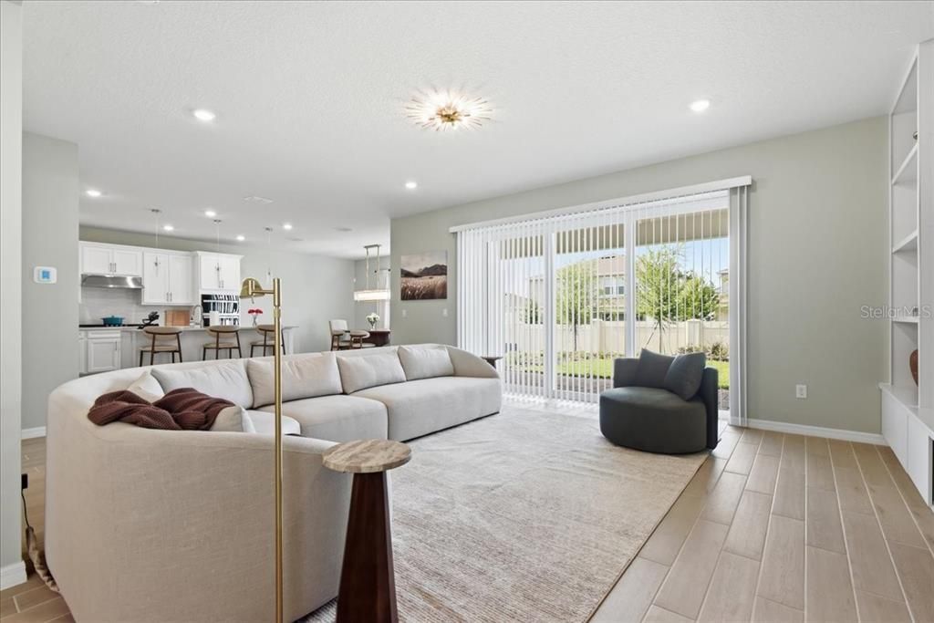 For Sale: $739,900 (5 beds, 4 baths, 3617 Square Feet)