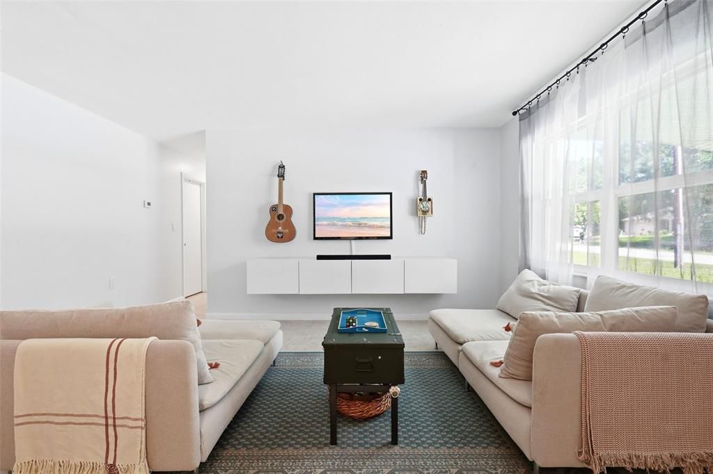 En Venta: $324,900 (3 camas, 2 baños, 1162 Pies cuadrados)