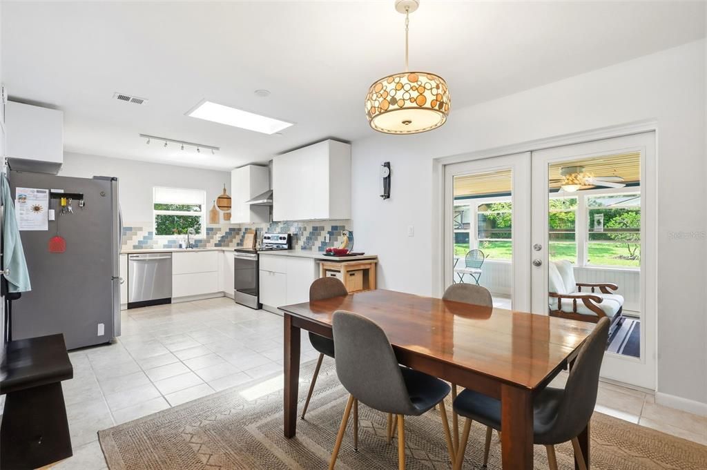 En Venta: $324,900 (3 camas, 2 baños, 1162 Pies cuadrados)