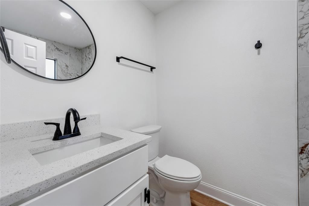 Activo con contrato: $465,000 (4 camas, 3 baños, 2382 Pies cuadrados)