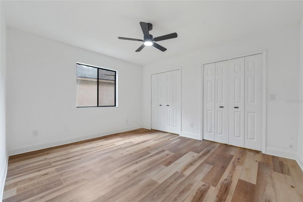 Activo con contrato: $465,000 (4 camas, 3 baños, 2382 Pies cuadrados)