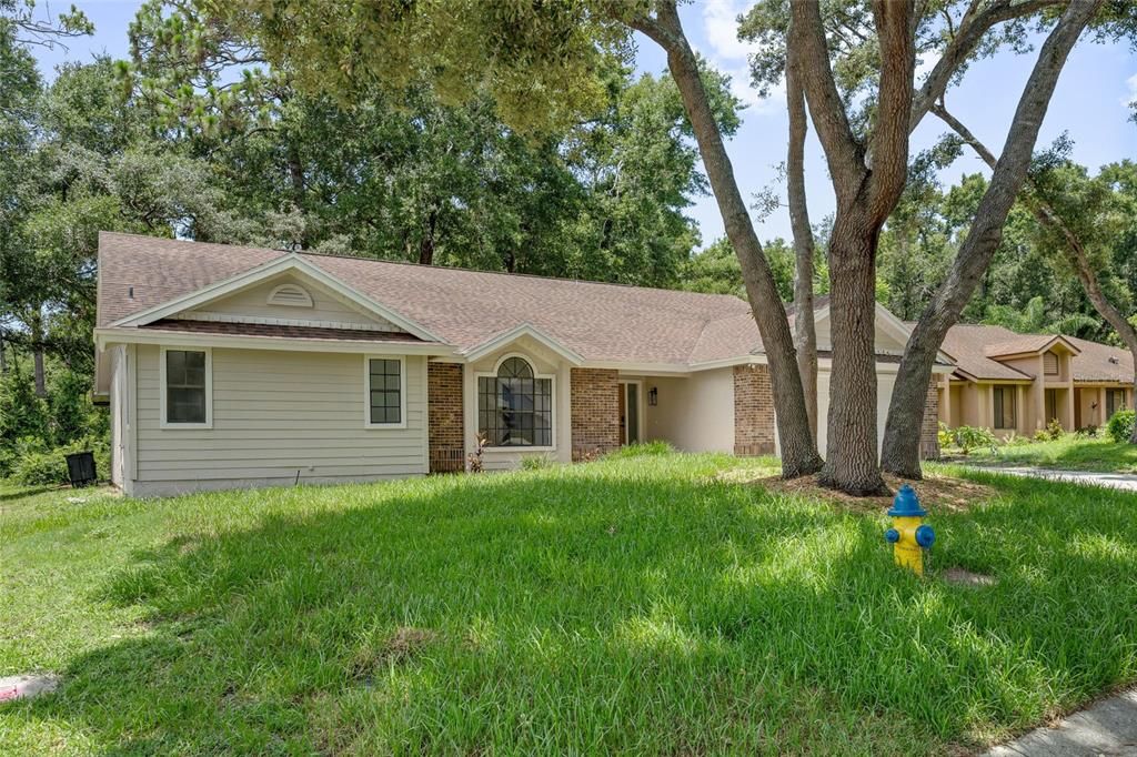 Activo con contrato: $465,000 (4 camas, 3 baños, 2382 Pies cuadrados)