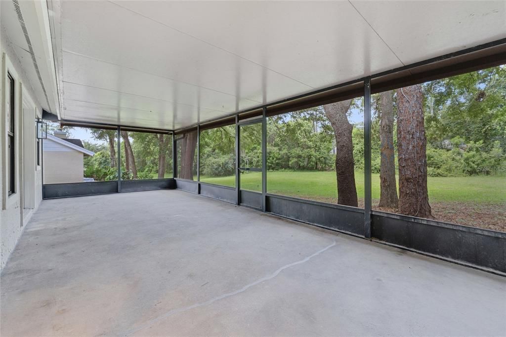 Activo con contrato: $465,000 (4 camas, 3 baños, 2382 Pies cuadrados)