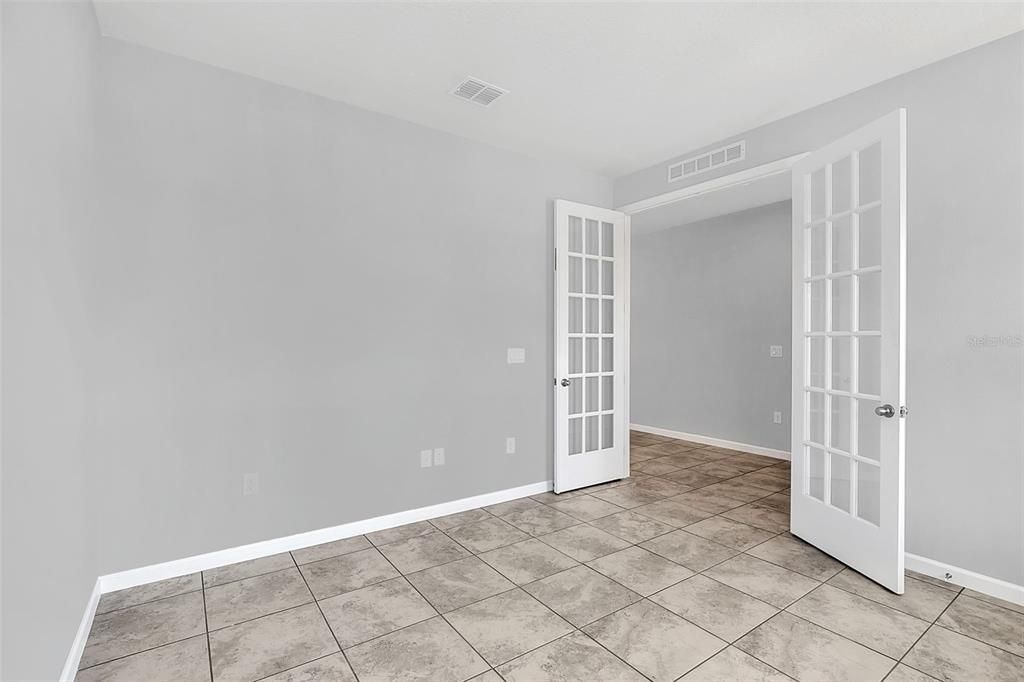 En Renta: $4,980 (5 camas, 4 baños, 3136 Pies cuadrados)