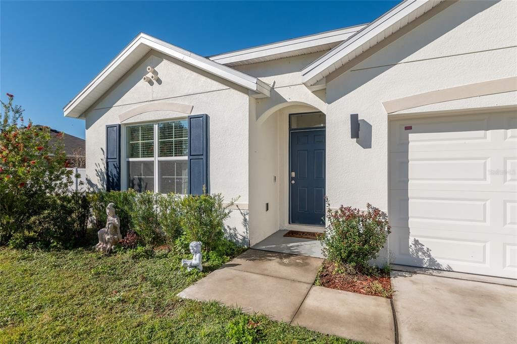 For Sale: $310,000 (4 beds, 2 baths, 1827 Square Feet)