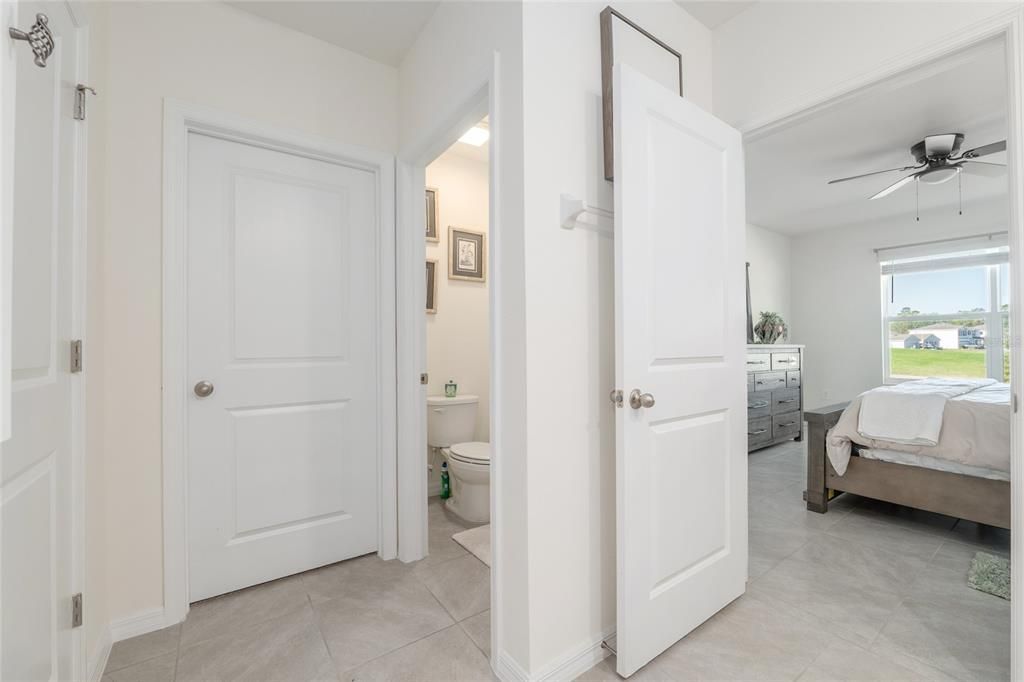 For Sale: $310,000 (4 beds, 2 baths, 1827 Square Feet)