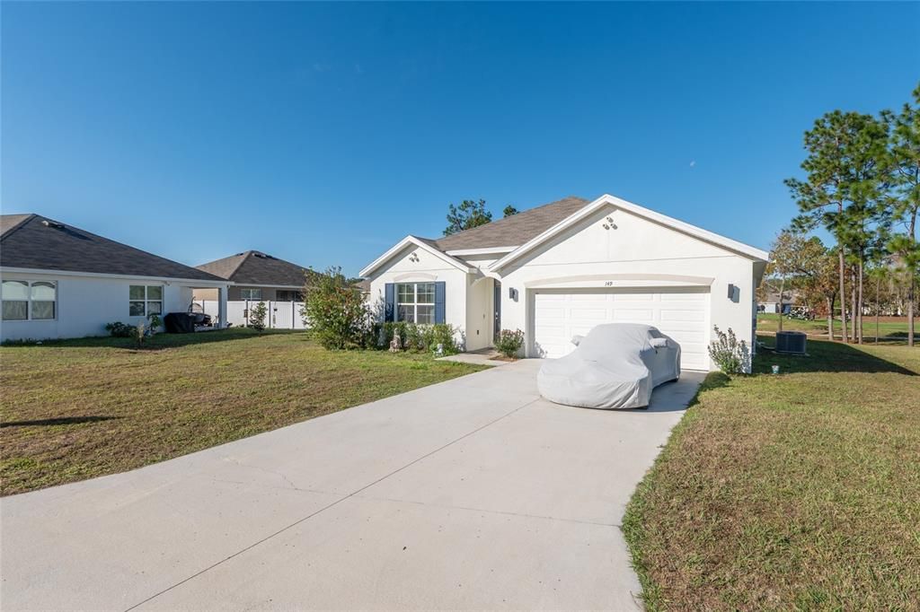 For Sale: $310,000 (4 beds, 2 baths, 1827 Square Feet)