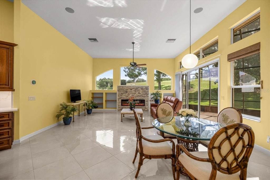 En Venta: $675,000 (4 camas, 2 baños, 2868 Pies cuadrados)