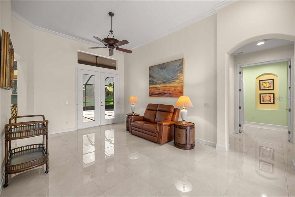 En Venta: $675,000 (4 camas, 2 baños, 2868 Pies cuadrados)