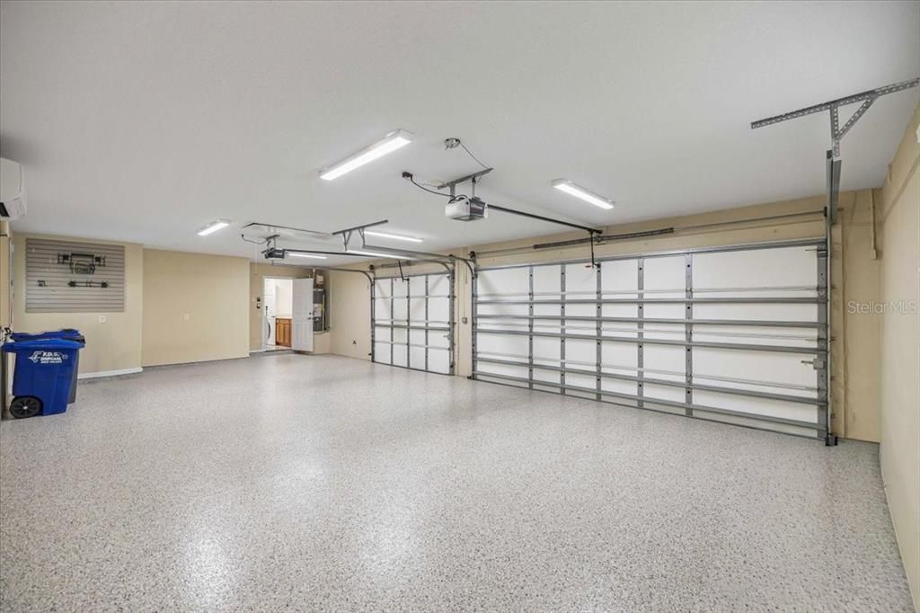 En Venta: $675,000 (4 camas, 2 baños, 2868 Pies cuadrados)