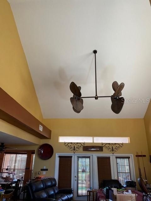 En Venta: $1,199,000 (3 camas, 3 baños, 2610 Pies cuadrados)