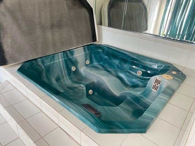 En Venta: $1,199,000 (3 camas, 3 baños, 2610 Pies cuadrados)