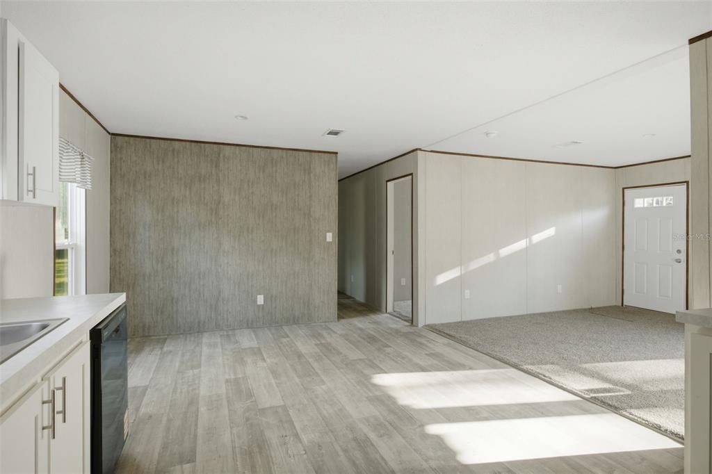 For Sale: $329,999 (4 beds, 2 baths, 1540 Square Feet)