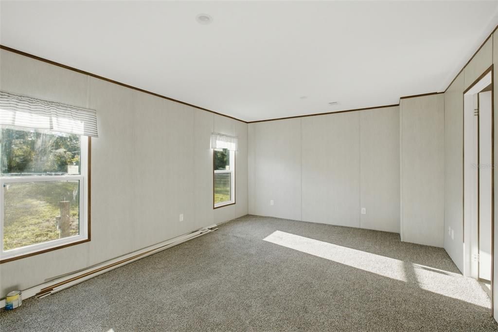 For Sale: $329,999 (4 beds, 2 baths, 1540 Square Feet)