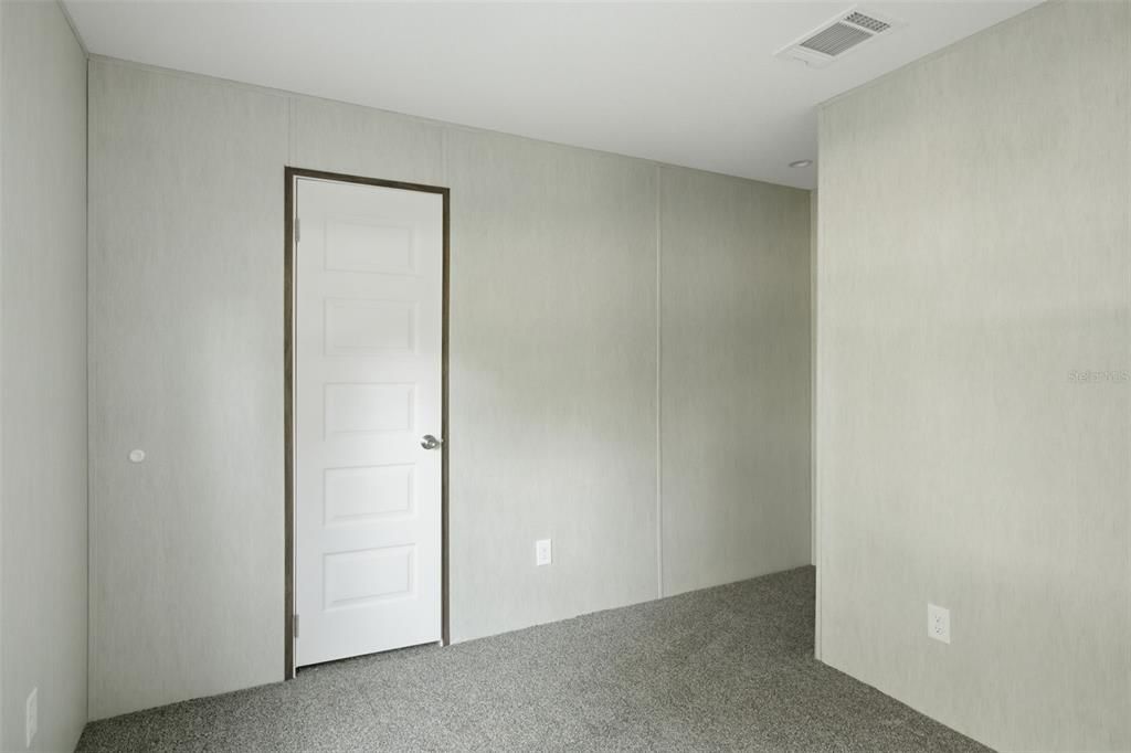 For Sale: $329,999 (4 beds, 2 baths, 1540 Square Feet)