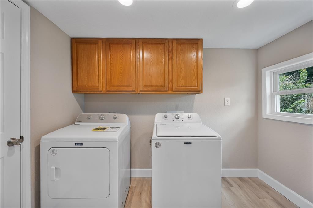 На продажу: $469,950 (3 спален, 2 ванн, 1741 Квадратных фут)