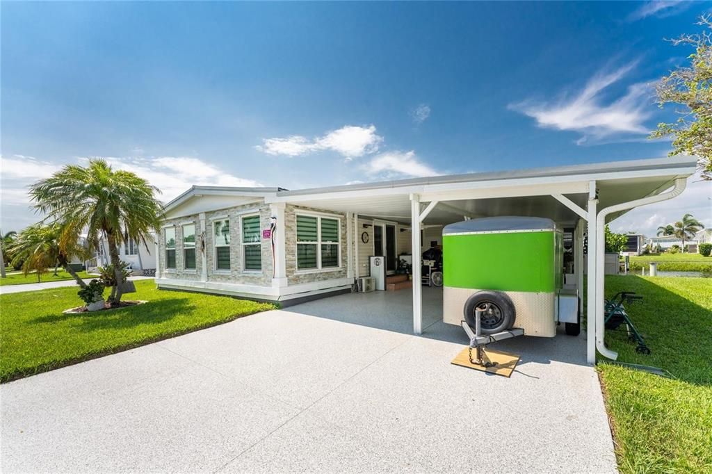 For Sale: $199,900 (2 beds, 2 baths, 1364 Square Feet)