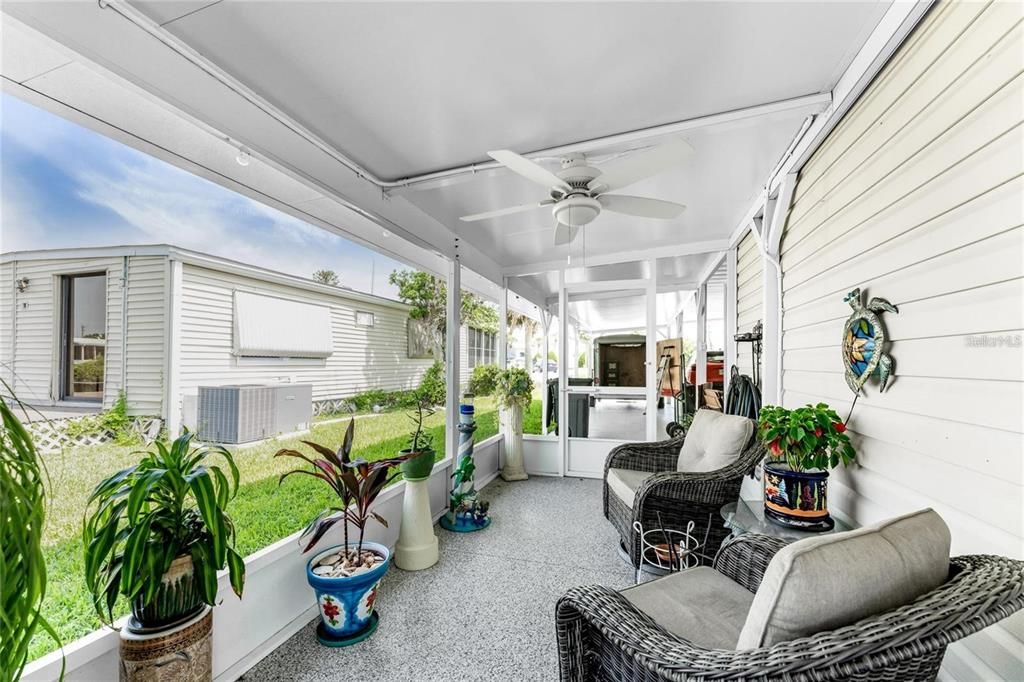 For Sale: $199,900 (2 beds, 2 baths, 1364 Square Feet)