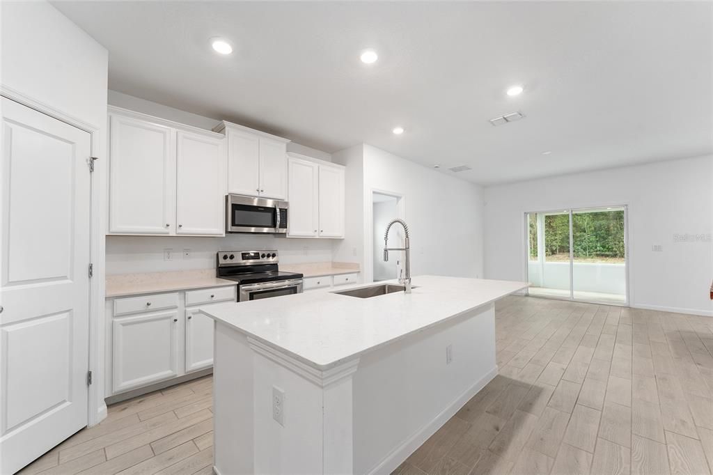 En Venta: $274,900 (2 camas, 2 baños, 1548 Pies cuadrados)