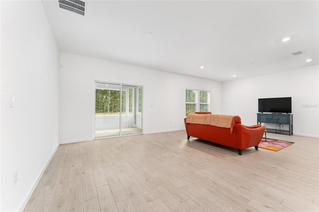 En Venta: $274,900 (2 camas, 2 baños, 1548 Pies cuadrados)