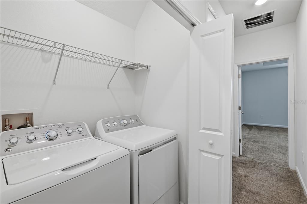 En Renta: $2,200 (3 camas, 2 baños, 1800 Pies cuadrados)