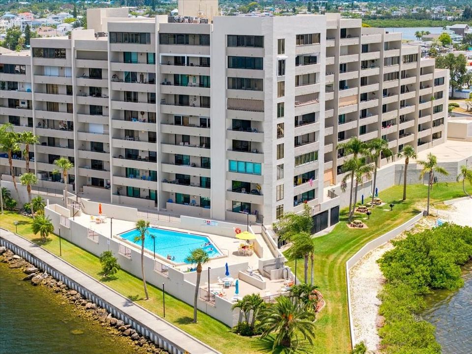На продажу: $479,000 (2 спален, 2 ванн, 1409 Квадратных фут)