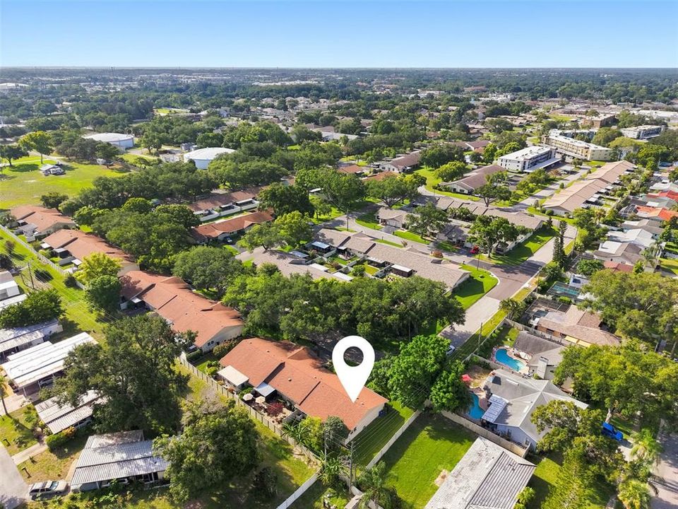 En Venta: $324,900 (2 camas, 2 baños, 1275 Pies cuadrados)