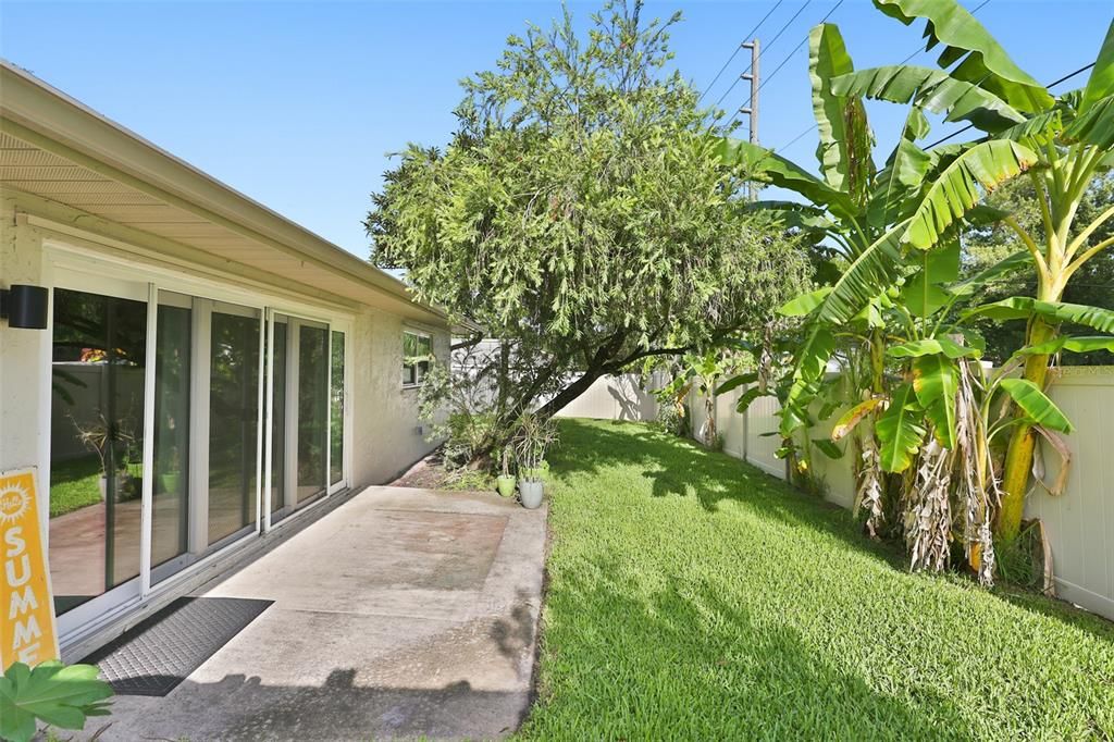 En Venta: $324,900 (2 camas, 2 baños, 1275 Pies cuadrados)