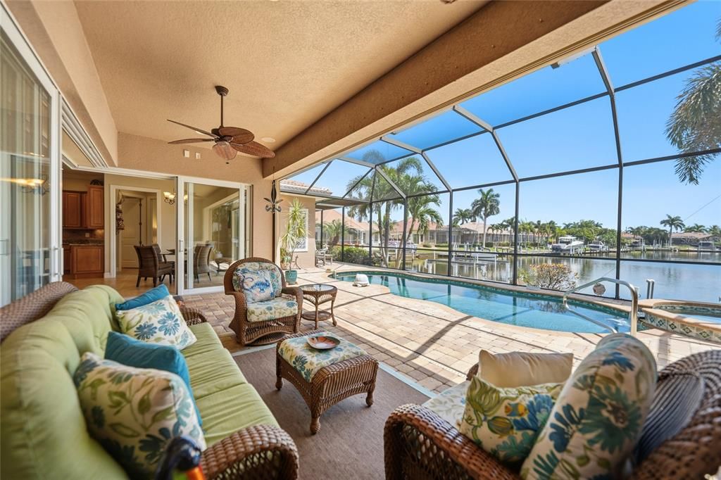 For Sale: $975,000 (3 beds, 2 baths, 2471 Square Feet)