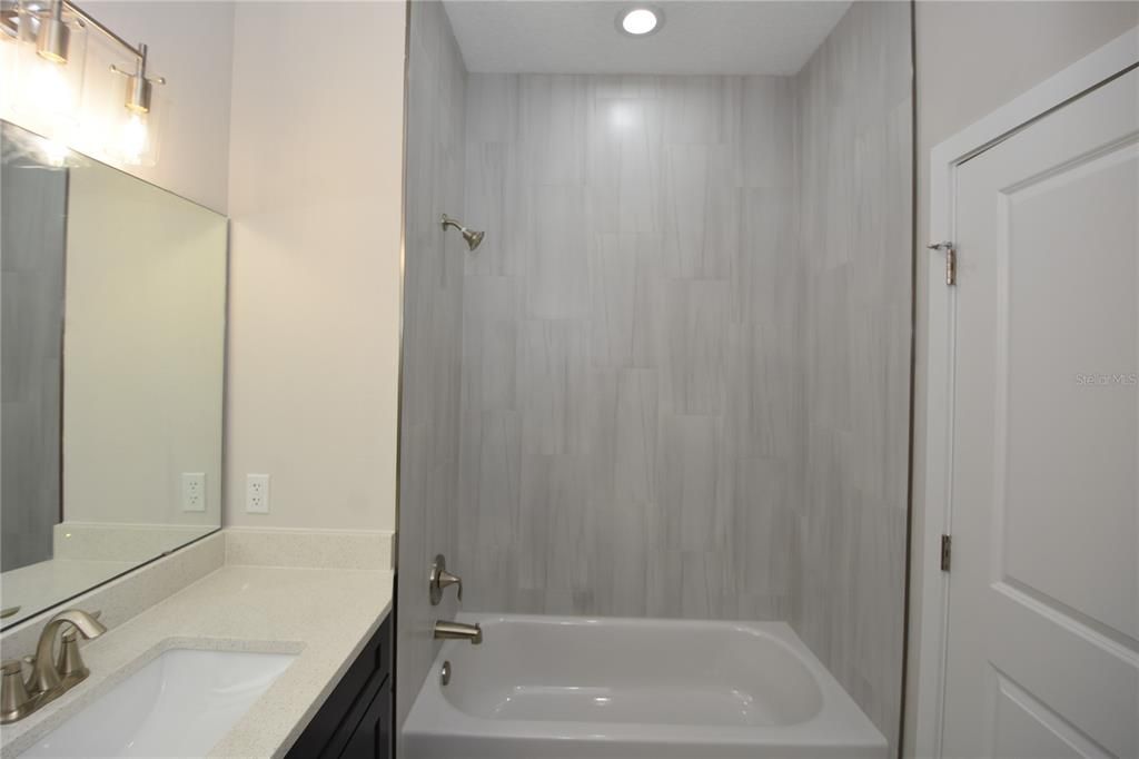 For Rent: $1,850 (3 beds, 2 baths, 1284 Square Feet)