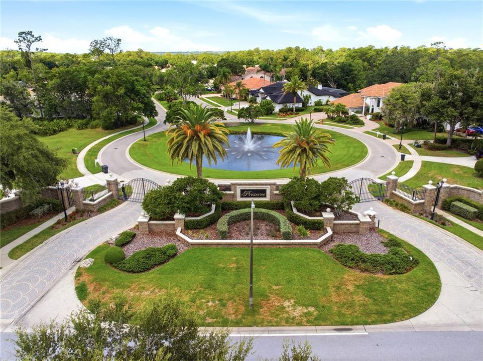 En Venta: $450,000 (0.40 acres)