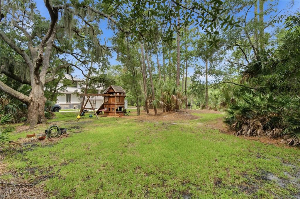 En Venta: $450,000 (0.40 acres)