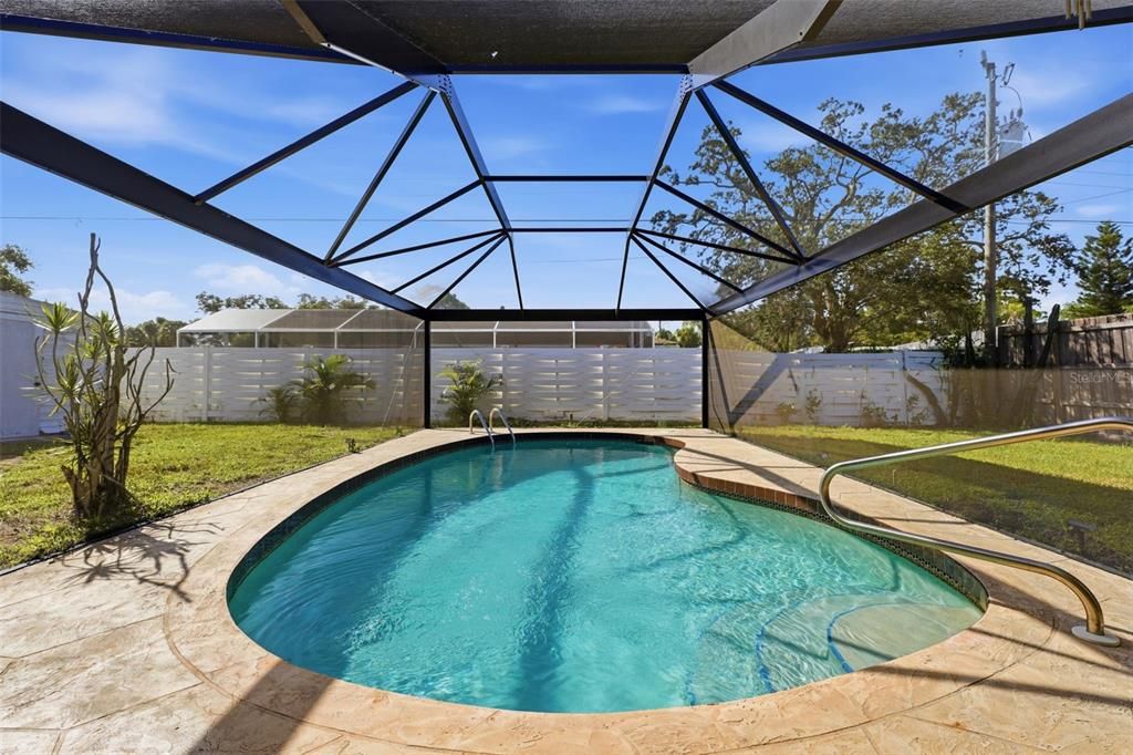 Activo con contrato: $319,000 (2 camas, 2 baños, 1004 Pies cuadrados)