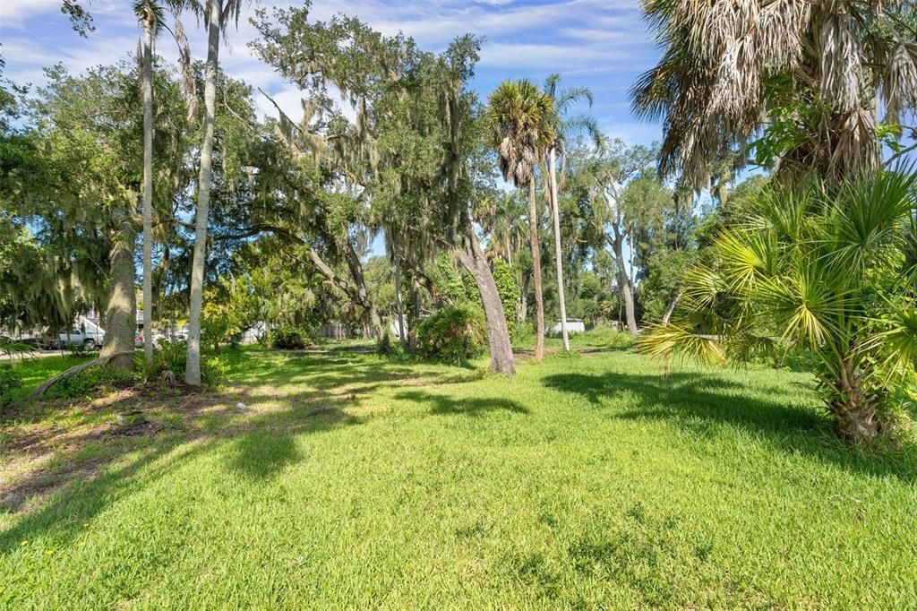 На продажу: $189,900 (2 спален, 2 ванн, 1624 Квадратных фут)