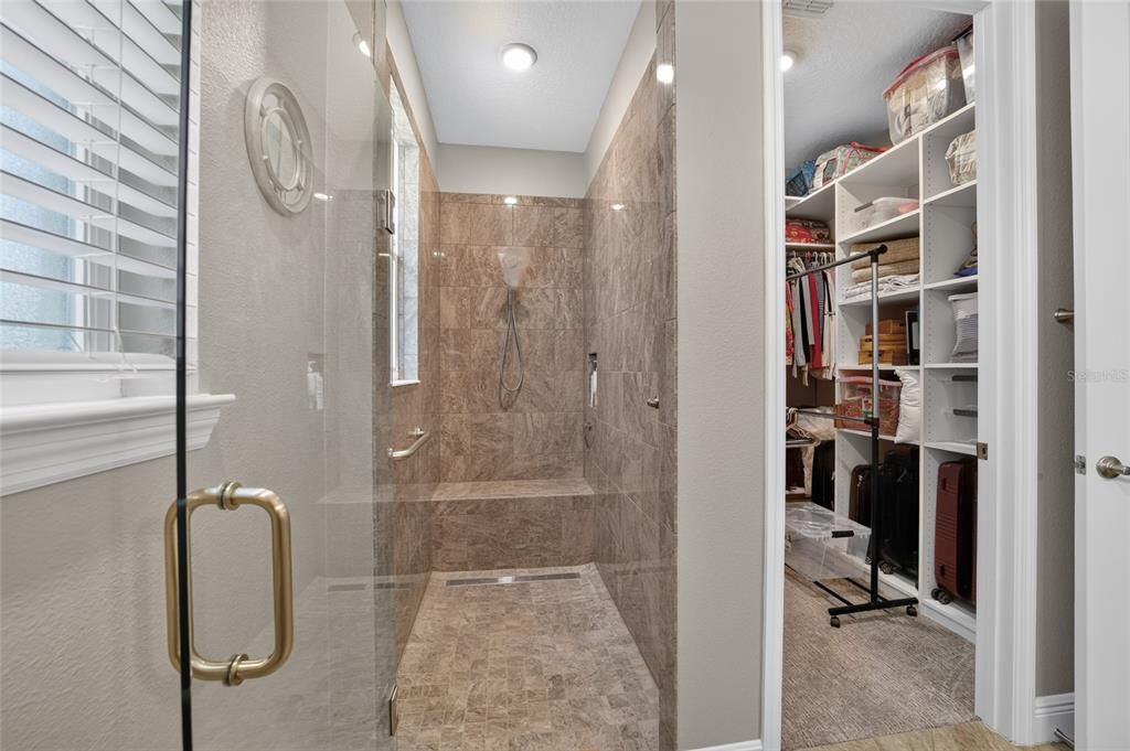 Activo con contrato: $624,900 (3 camas, 3 baños, 2814 Pies cuadrados)